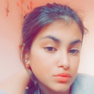 Meet your Posher, Zaina